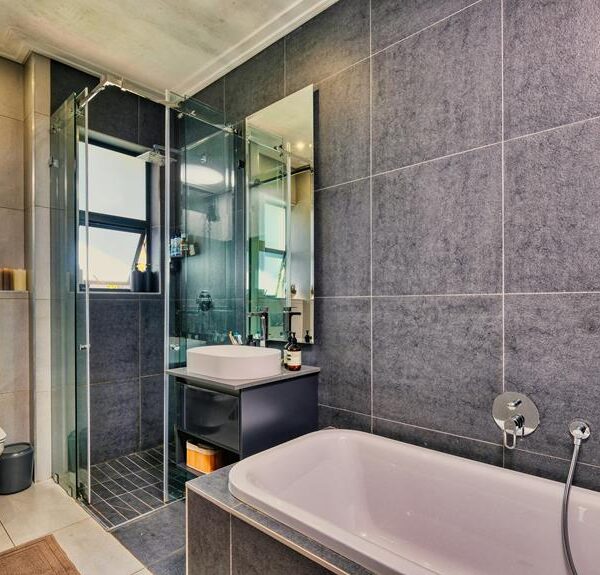 Finding the Perfect Caulk for Your Shower: 6 Helpful Tips