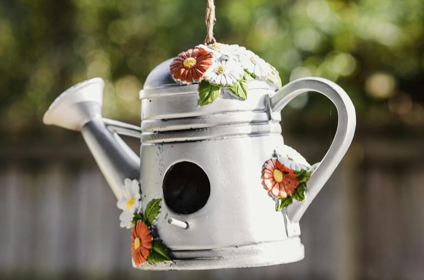 recycled diy birdhouse